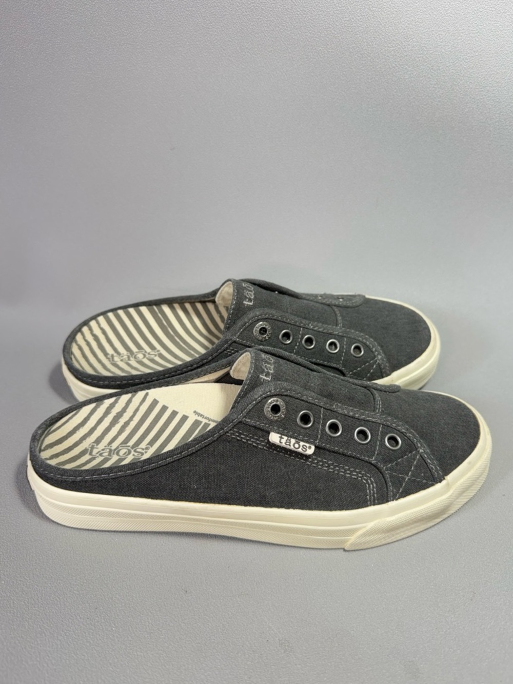 TAOS EZ Soul Casual Gray Canvas Slip-On Mule Sneakers NWOT